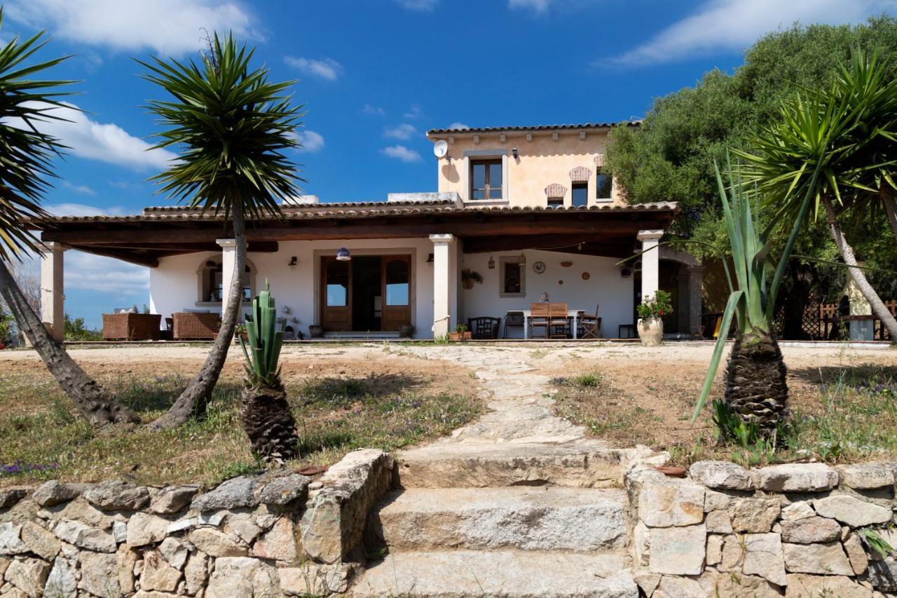 Antica Caresi B&B Olbia Esterno foto