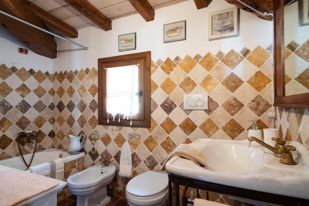 Antica Caresi B&B Olbia Esterno foto
