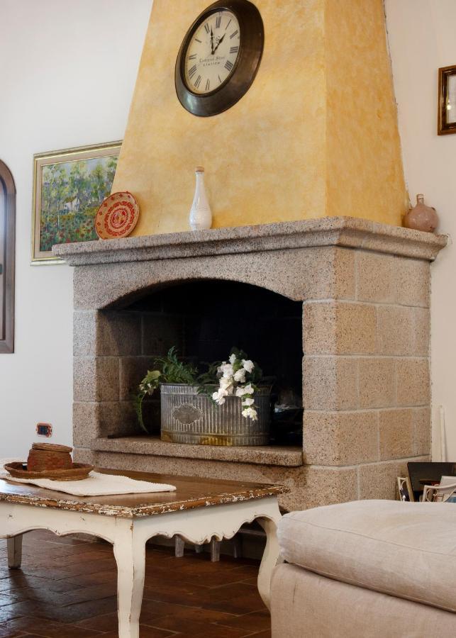 Antica Caresi B&B Olbia Esterno foto