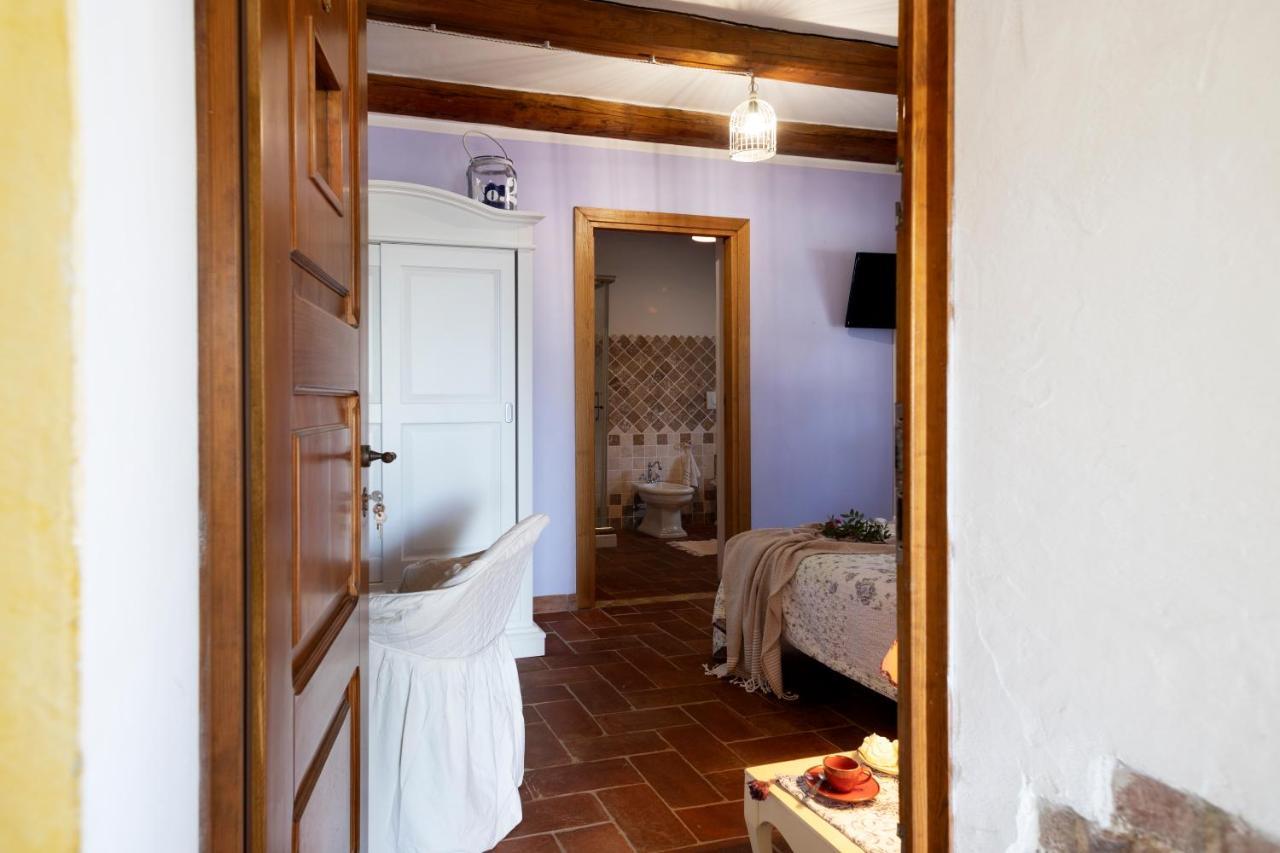 Antica Caresi B&B Olbia Esterno foto