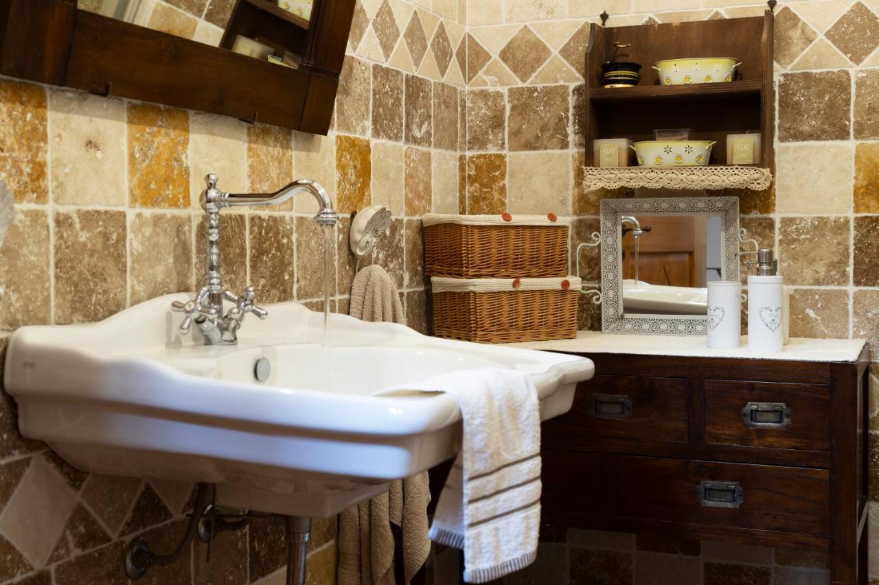 Antica Caresi B&B Olbia Esterno foto